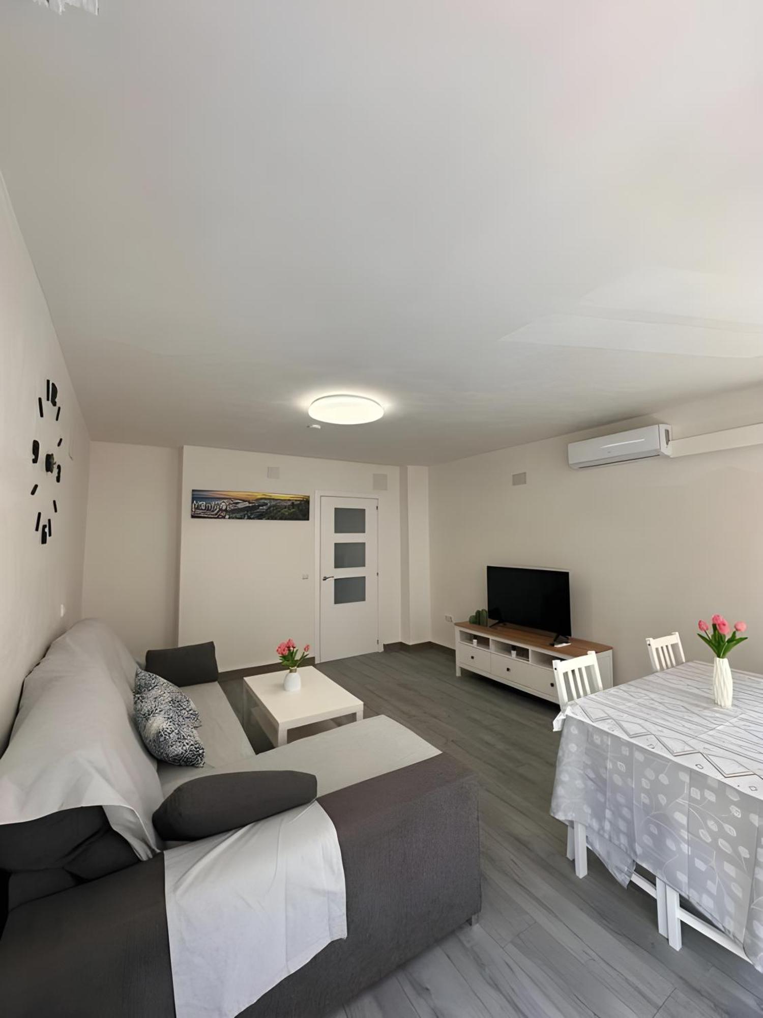 Mediterranean Breeze Apartment *